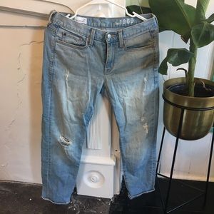 Gap distressed sexy boyfriend jean